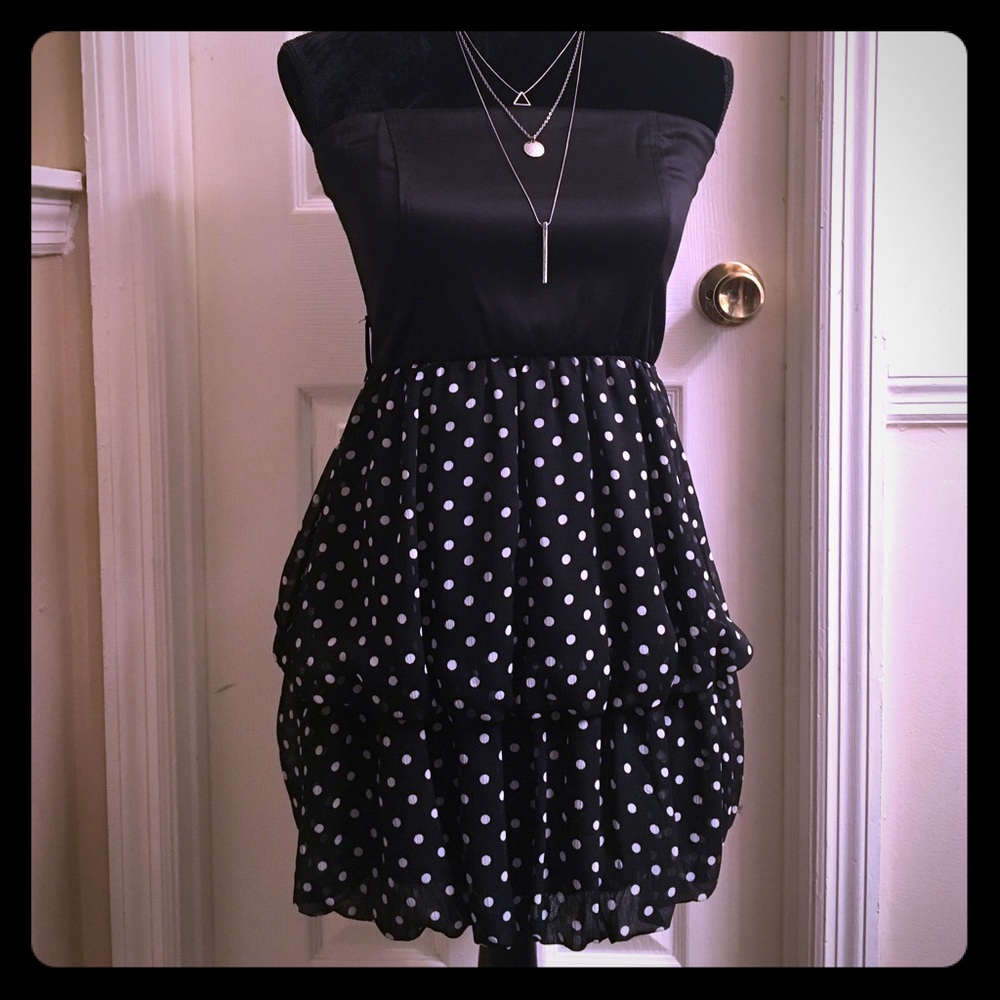 Strapless cocktail ruffled dress